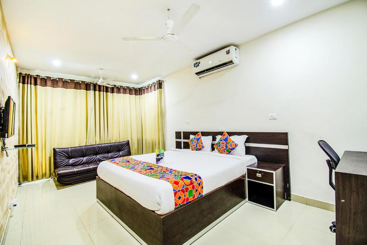 Fabhotel Pride Inn - Nr Tcs Deccan Park, Hitech City Hyderabad Eksteriør bilde